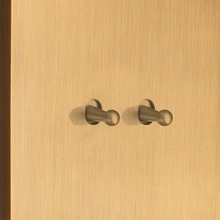 Product gallery item